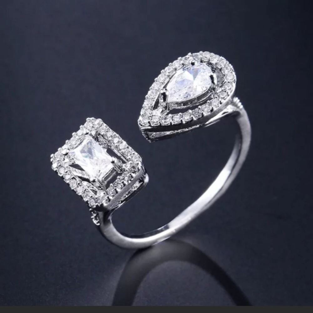 Zirconium,  White Gold Plated, Adjustable Ring